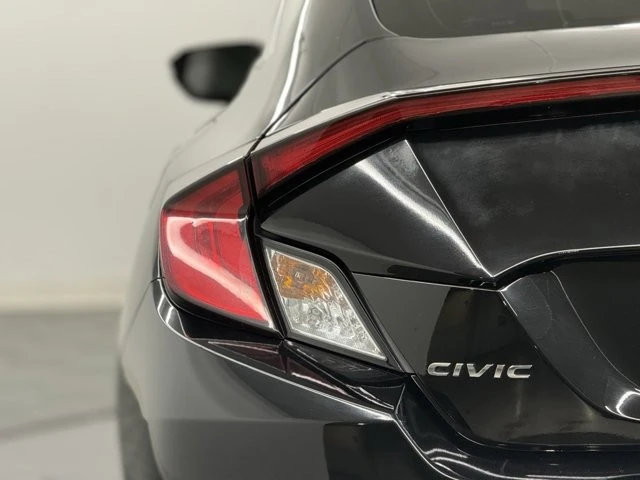 2018 Honda Civic 10th Gen - Image 9 of 12