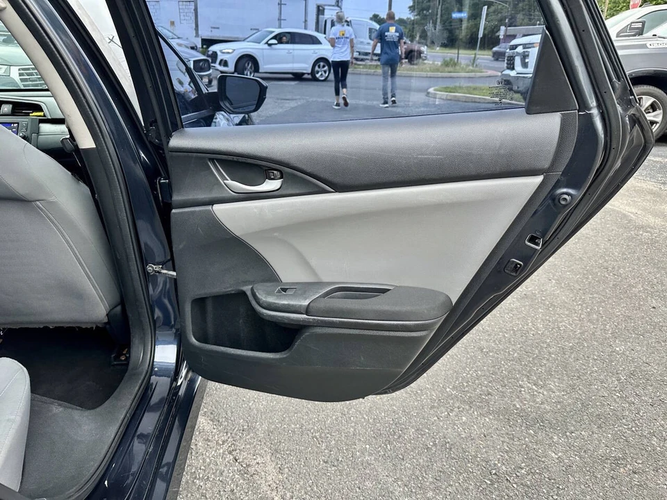 2018 Honda Civic 10th Gen - Image 18 of 28