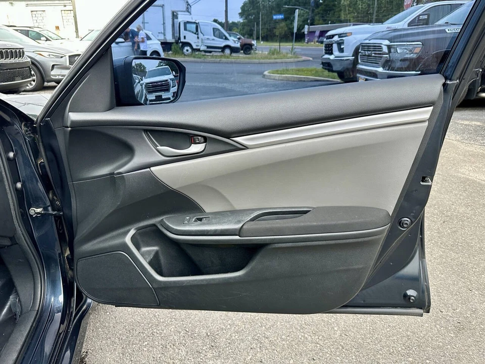 2018 Honda Civic 10th Gen - Image 16 of 28