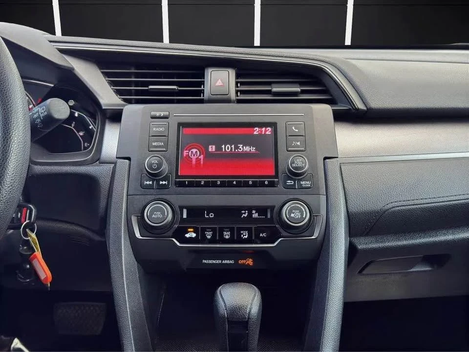 2018 Honda Civic 10th Gen - Image 9 of 12