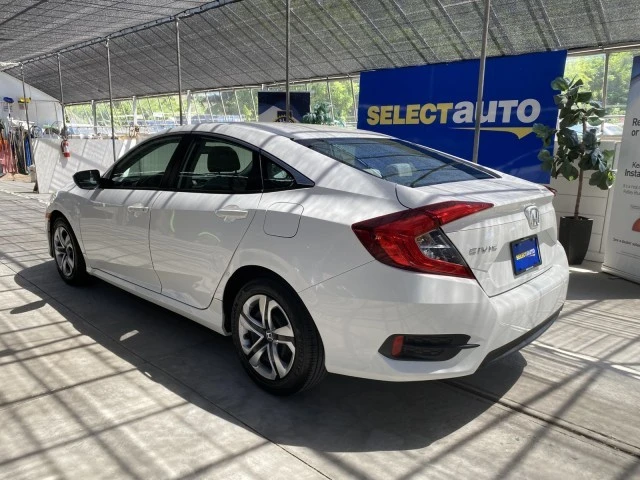 2018 Honda Civic 10th Gen - Image 15 of 31