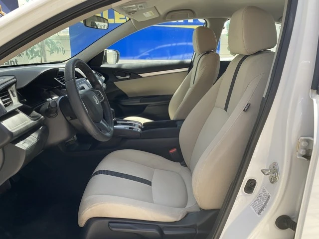 2018 Honda Civic 10th Gen - Image 21 of 31