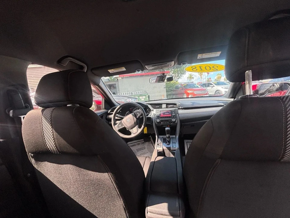 2018 Honda Civic 10th Gen - Image 12 of 17