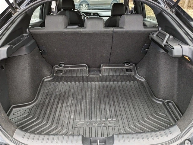 2018 Honda Civic 10th Gen - Image 17 of 21
