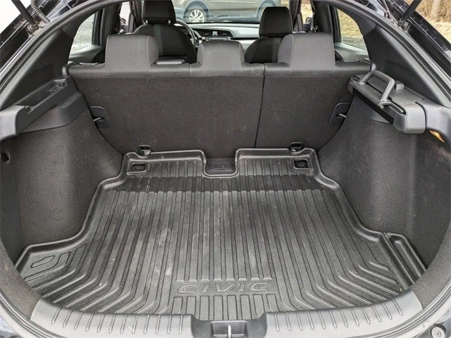 2018 Honda Civic 10th Gen - Image 17 of 21