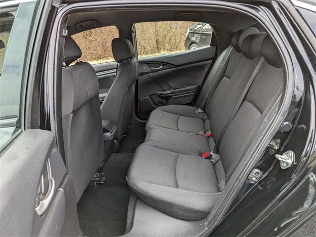 2018 Honda Civic 10th Gen - Image 18 of 21