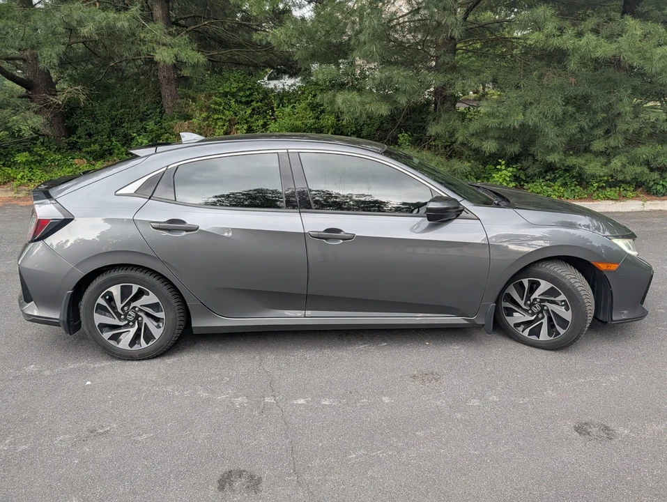 2018 Honda Civic 10th Gen - Image 4 of 10