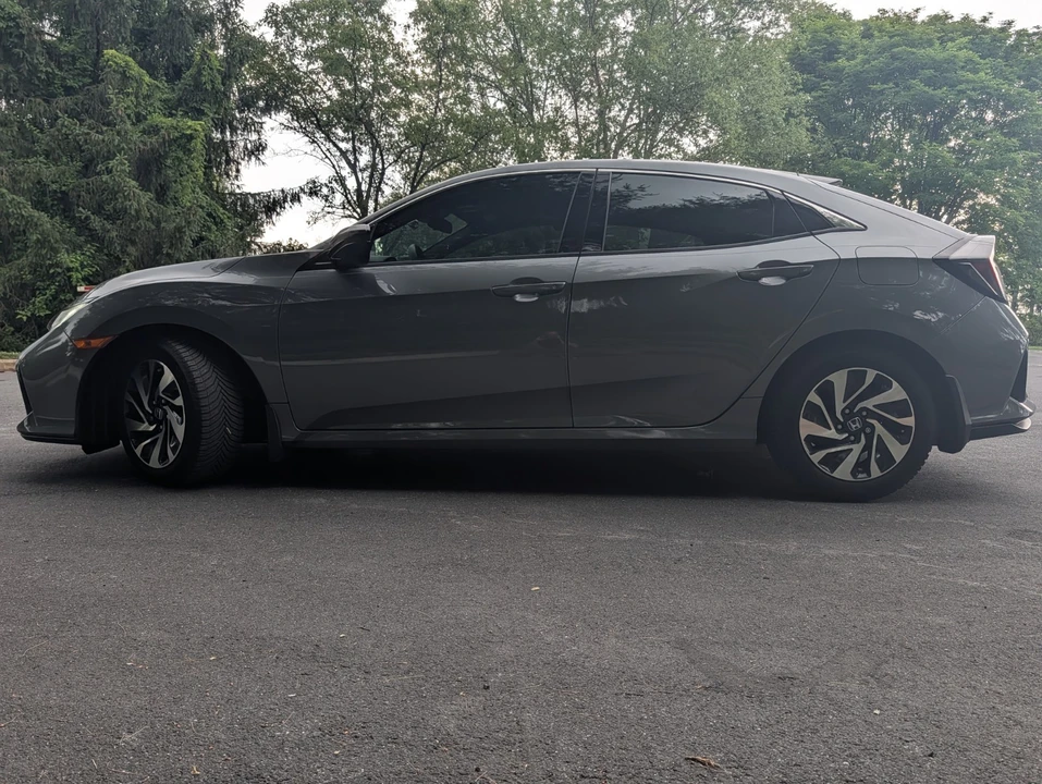 2018 Honda Civic 10th Gen - Image 8 of 10
