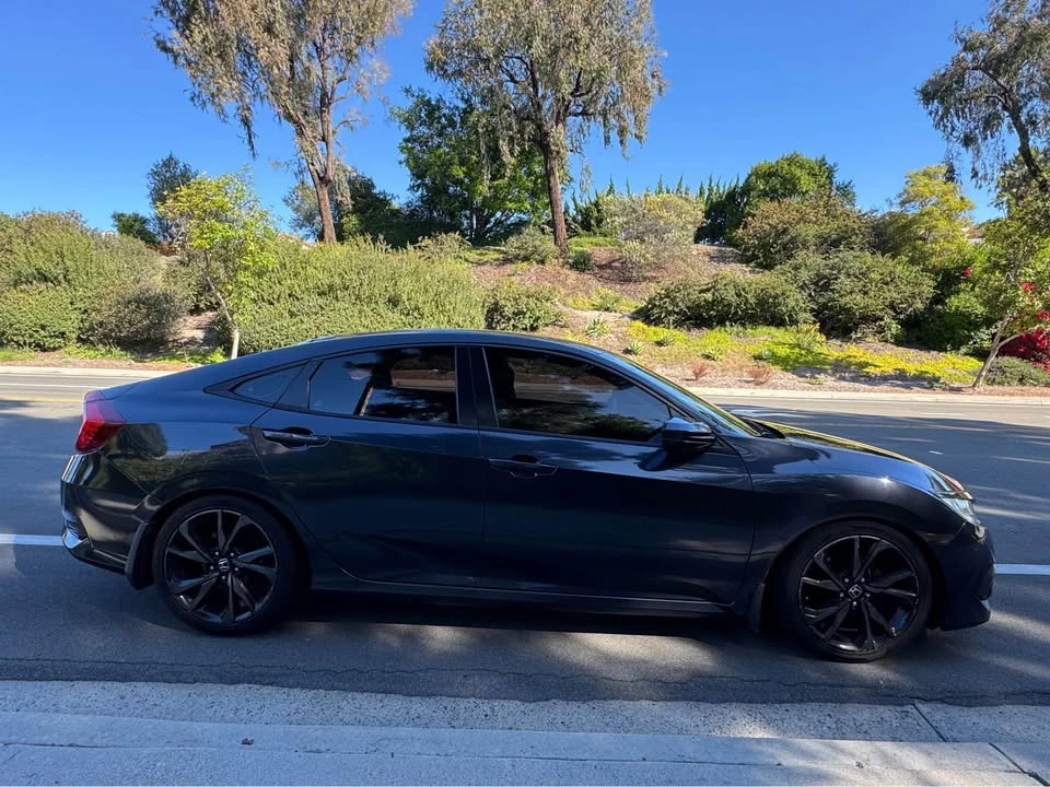 2018 Honda Civic 10th Gen - Image 4 of 20