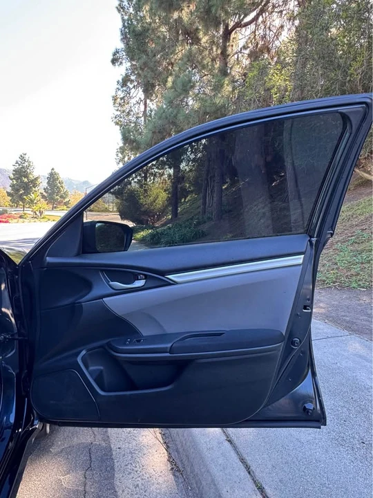 2018 Honda Civic 10th Gen - Image 15 of 20