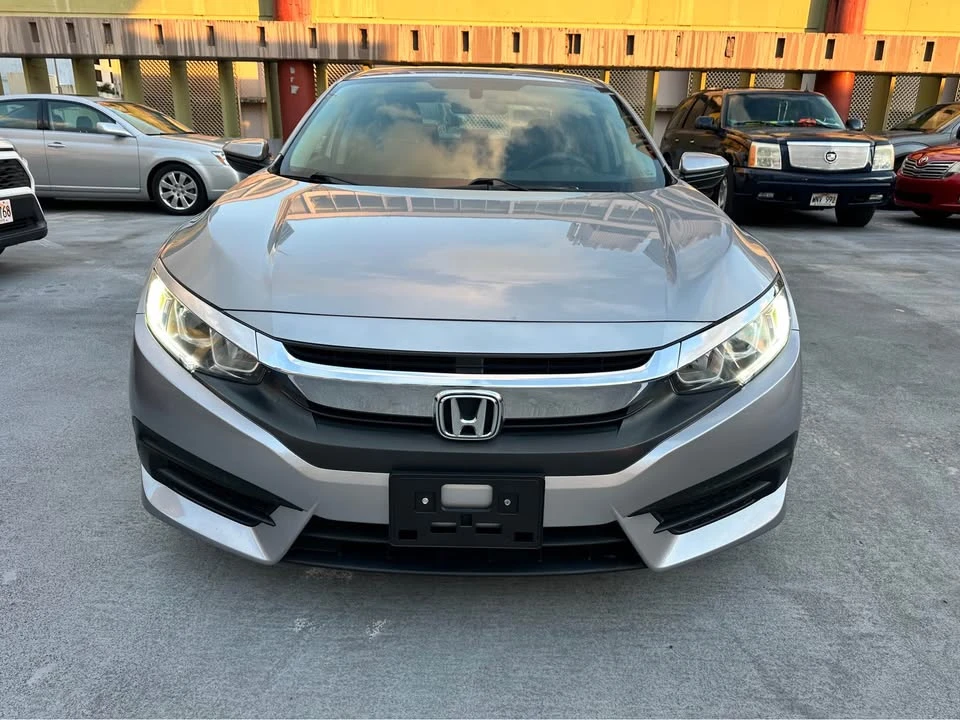2018 Honda Civic 10th Gen - Image 2 of 14