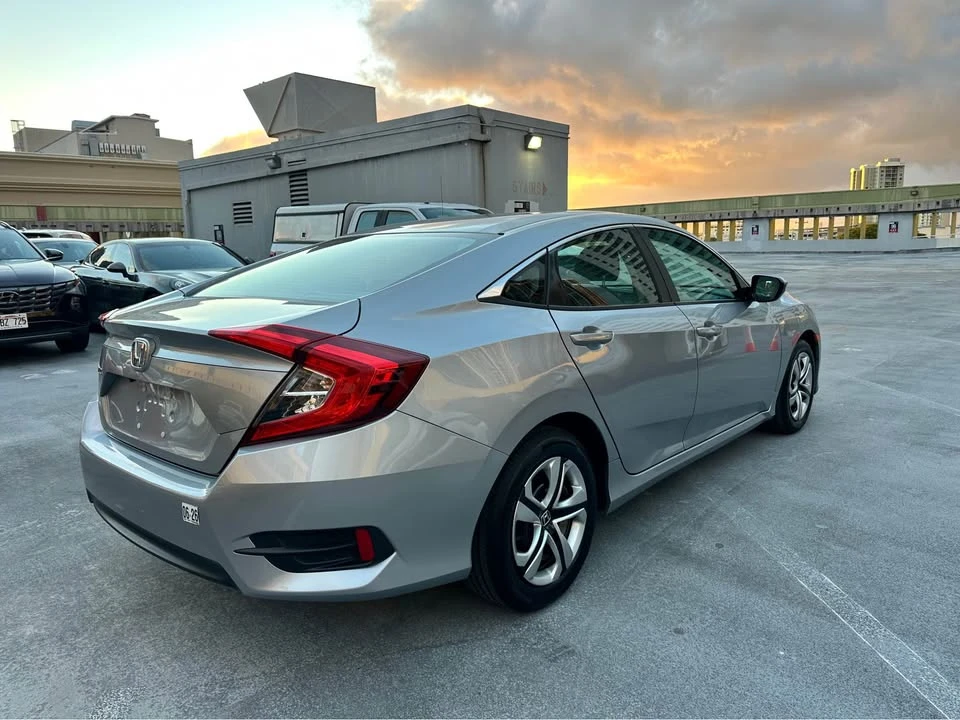 2018 Honda Civic 10th Gen - Image 4 of 14