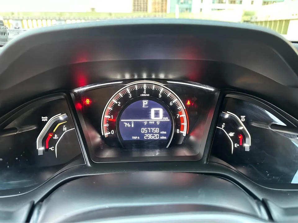 2018 Honda Civic 10th Gen - Image 10 of 14