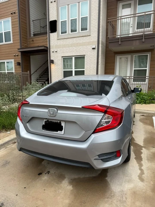 2018 Honda Civic 10th Gen - Image 5 of 6