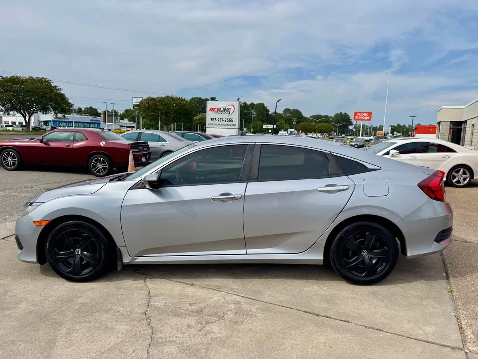 2018 Honda Civic 10th Gen - Image 8 of 20