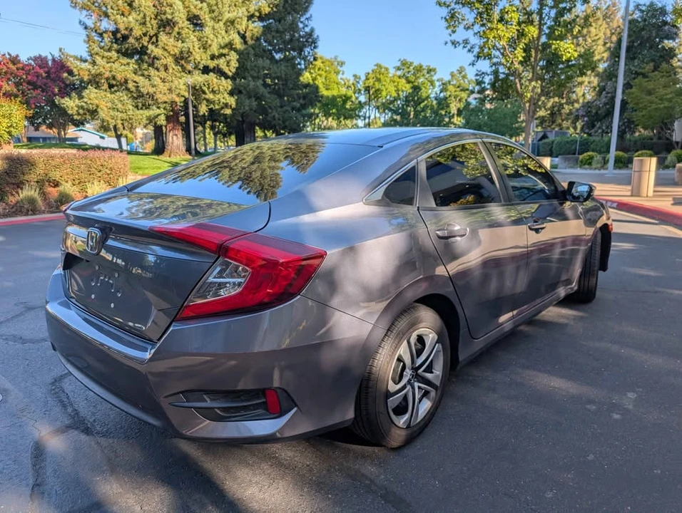 2018 Honda Civic 10th Gen - Image 5 of 14