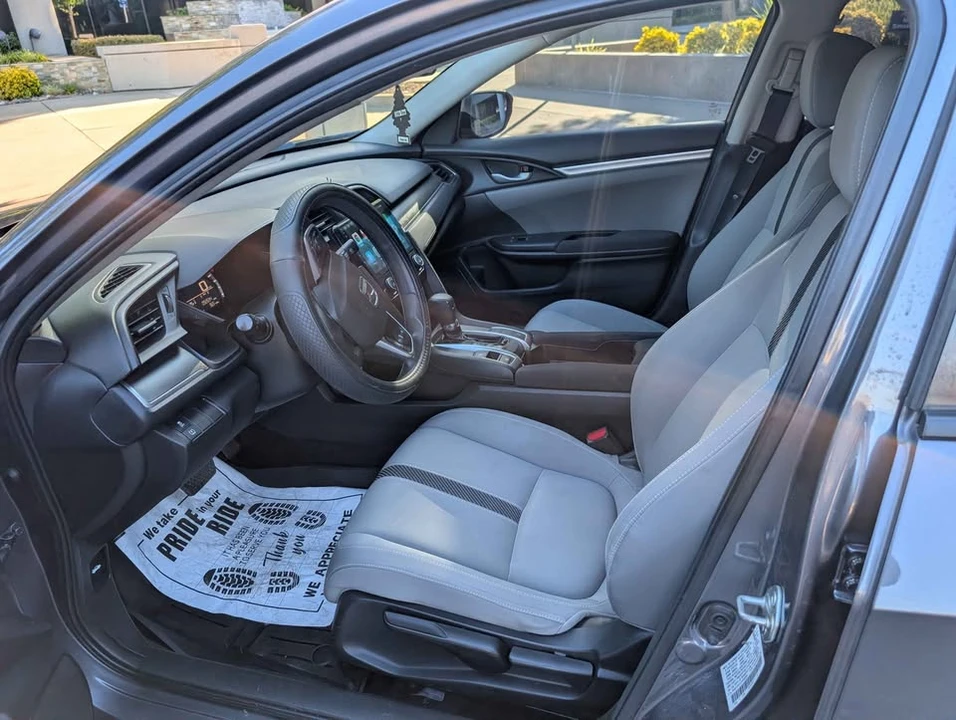2018 Honda Civic 10th Gen - Image 9 of 14