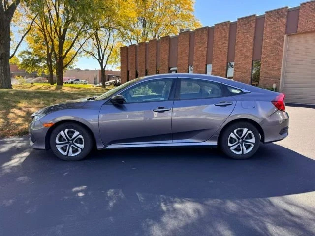 2018 Honda Civic 10th Gen - Image 8 of 12