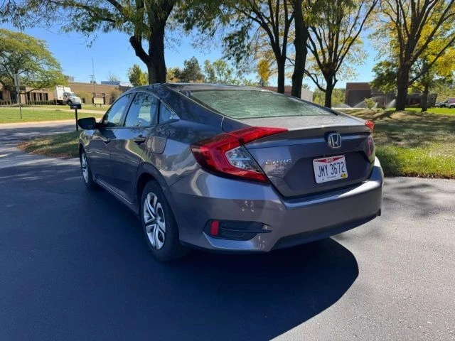 2018 Honda Civic 10th Gen - Image 7 of 12