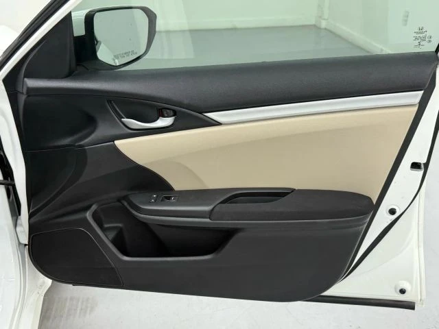2018 Honda Civic 10th Gen - Image 20 of 21