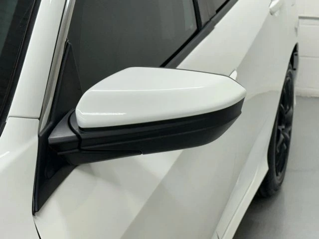 2018 Honda Civic 10th Gen - Image 11 of 21