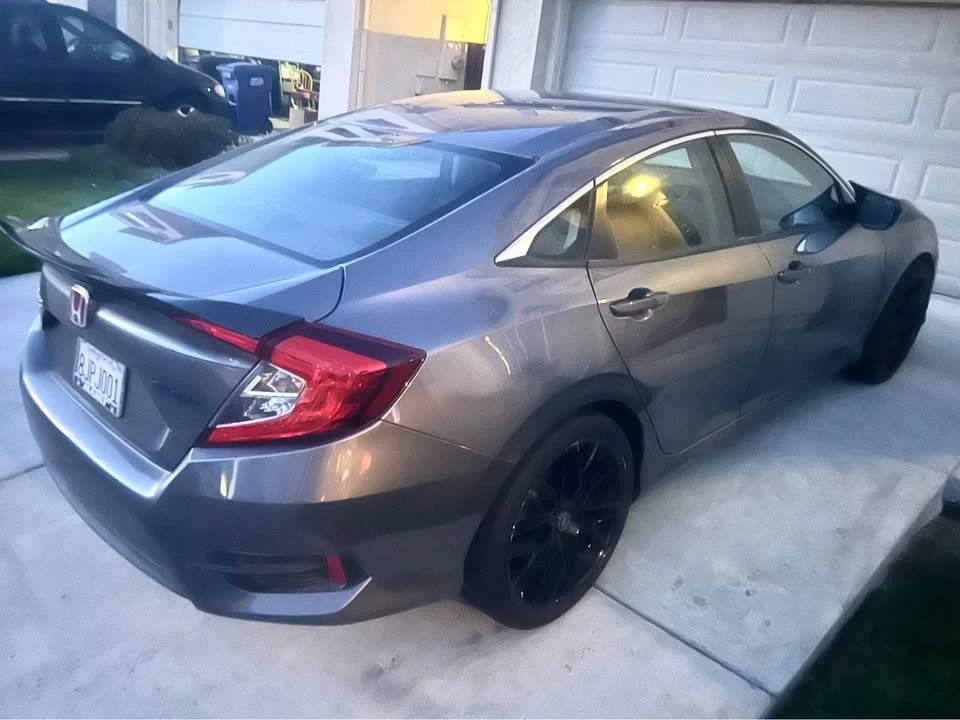 2018 Honda Civic 10th Gen - Image 3 of 6