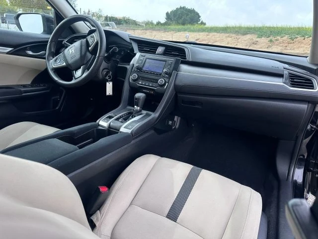 2018 Honda Civic 10th Gen - Image 16 of 17