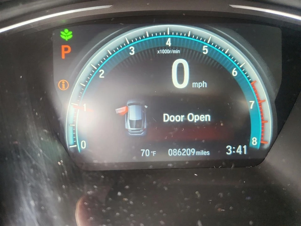 2018 Honda Civic 10th Gen - Image 16 of 29