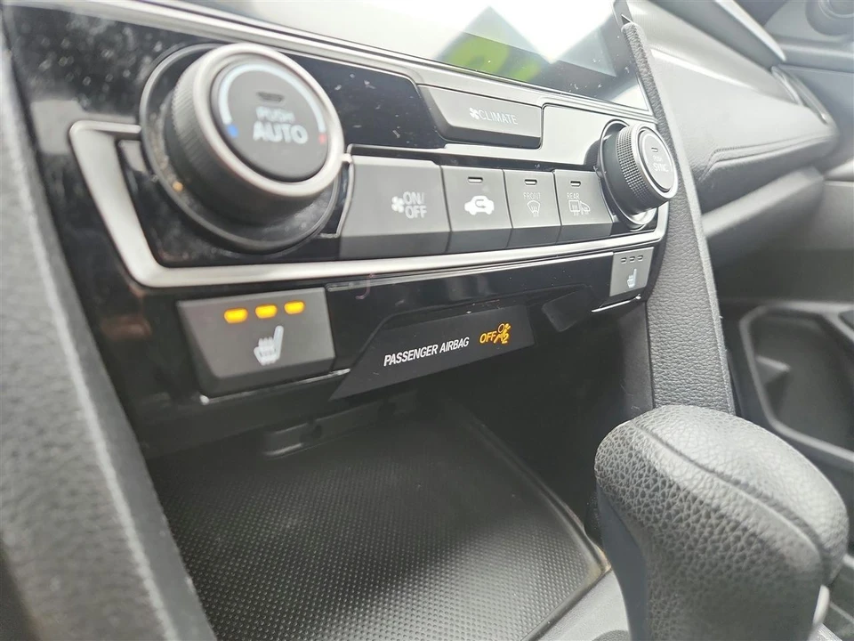 2018 Honda Civic 10th Gen - Image 21 of 29