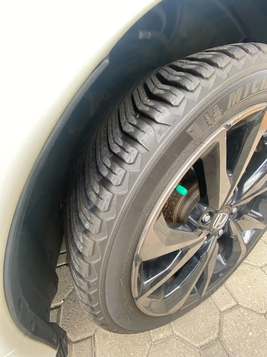 2018 Honda Civic 10th Gen - Image 14 of 15
