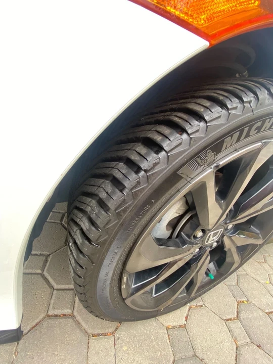 2018 Honda Civic 10th Gen - Image 13 of 15