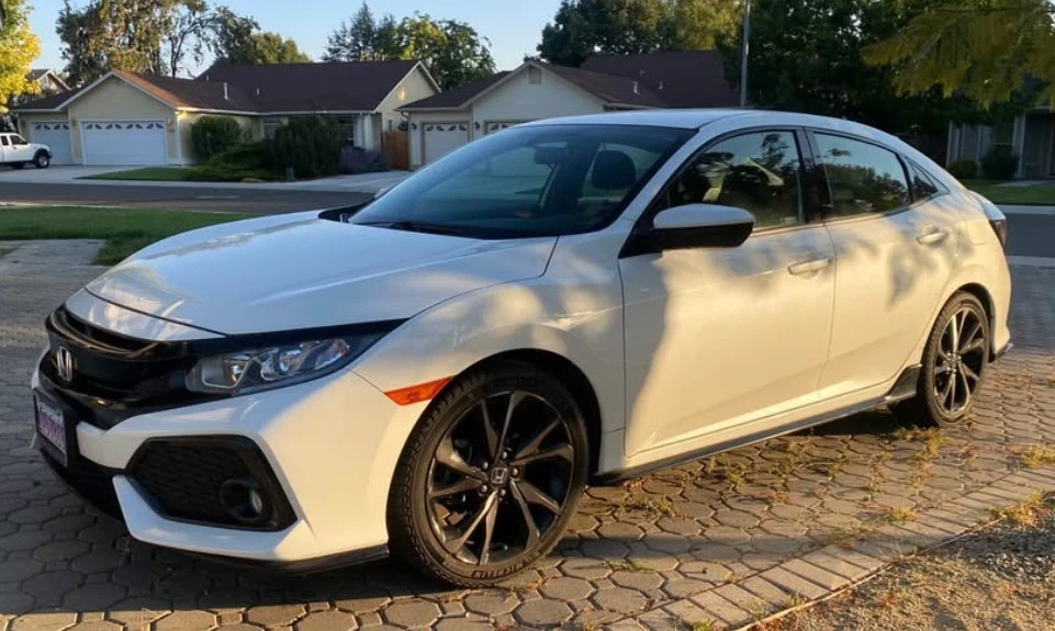 2018 Honda Civic 10th Gen - Image 3 of 15