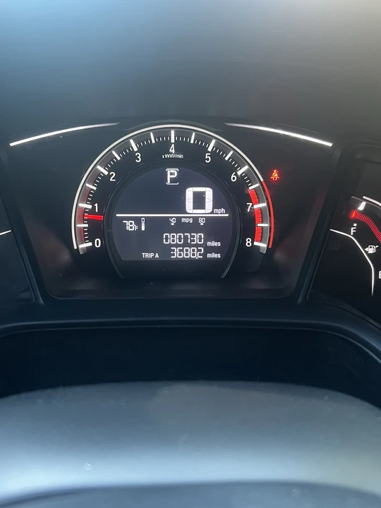 2018 Honda Civic 10th Gen - Image 9 of 10