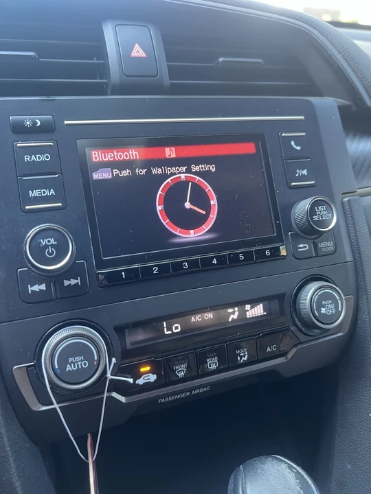2018 Honda Civic 10th Gen - Image 8 of 10
