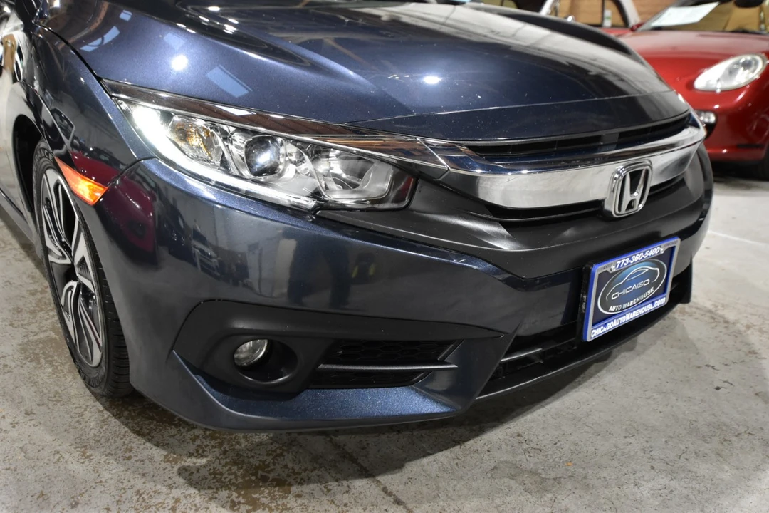 2018 Honda Civic 10th Gen - Image 4 of 12