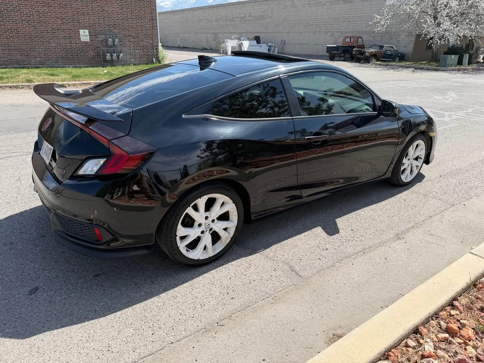 2018 Honda Civic Si 10th Gen - Image 7 of 9