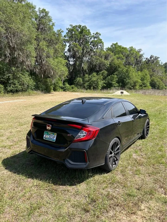 2018 Honda Civic Si 10th Gen - Image 4 of 8