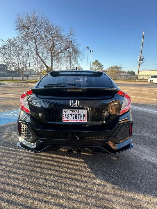 2018 Honda Civic 10th Gen - Image 9 of 12