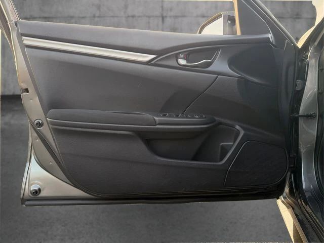 2018 Honda Civic 10th Gen - Image 20 of 21
