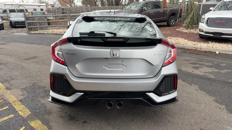 2018 Honda Civic 10th Gen - Image 6 of 12
