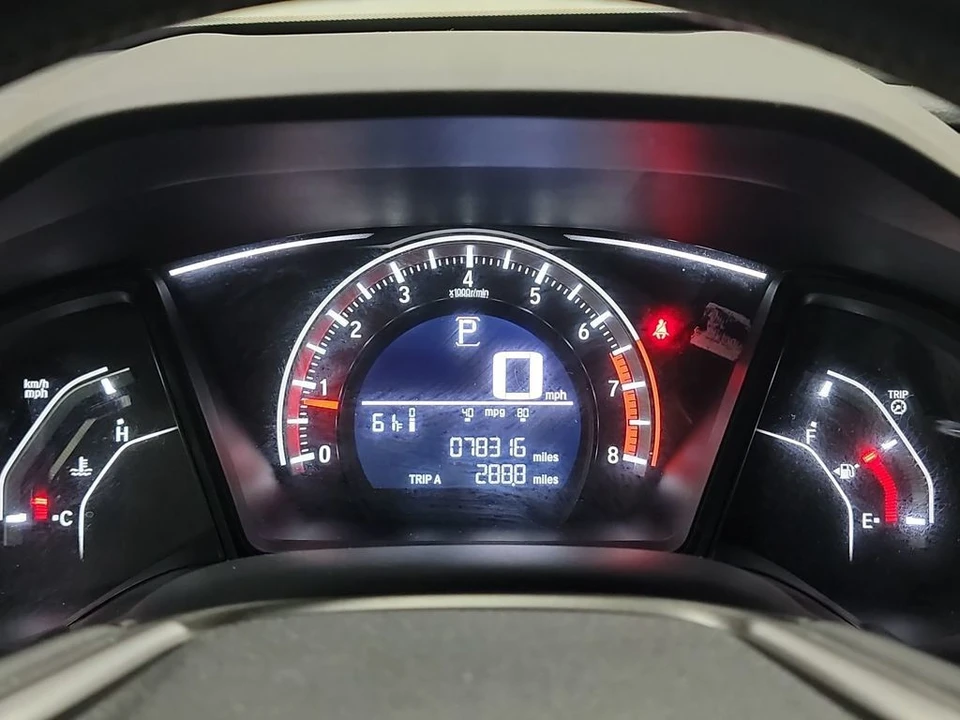 2018 Honda Civic 10th Gen - Image 8 of 12