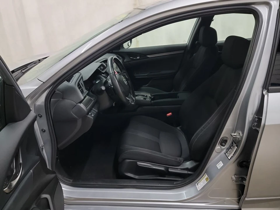 2018 Honda Civic 10th Gen - Image 9 of 12