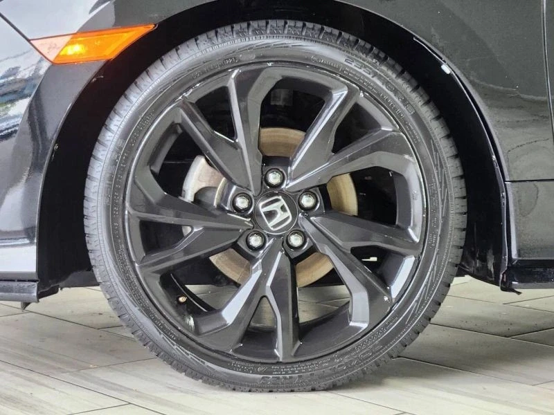 2018 Honda Civic 10th Gen - Image 9 of 12