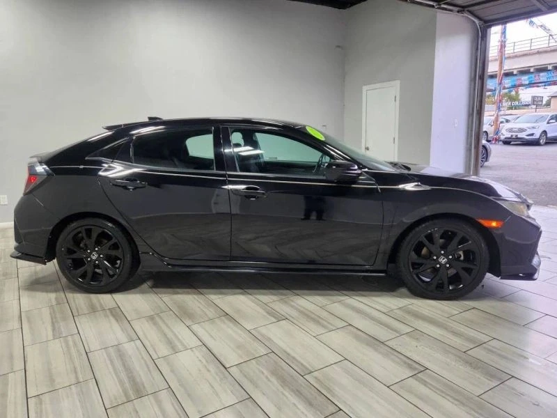 2018 Honda Civic 10th Gen - Image 6 of 12
