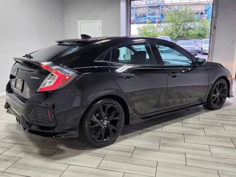 2018 Honda Civic 10th Gen - Image 5 of 12