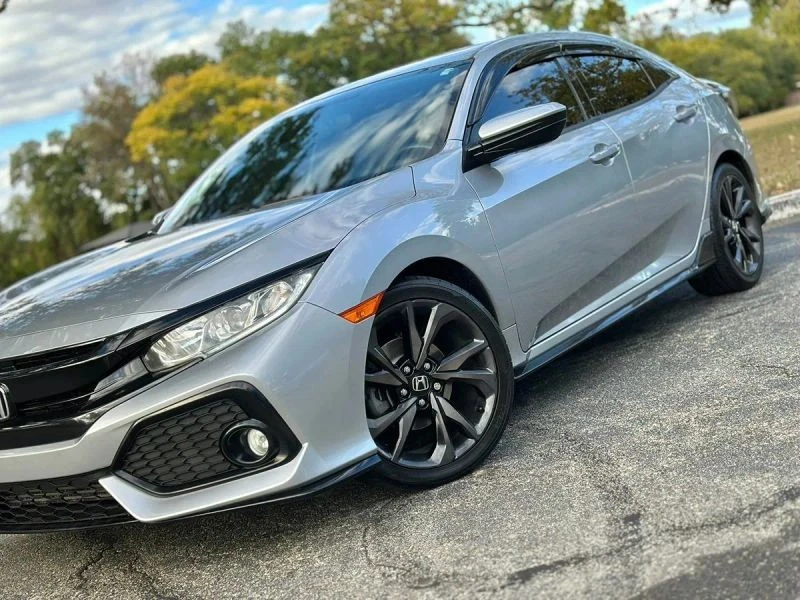 2018 Honda Civic 10th Gen - Image 10 of 12