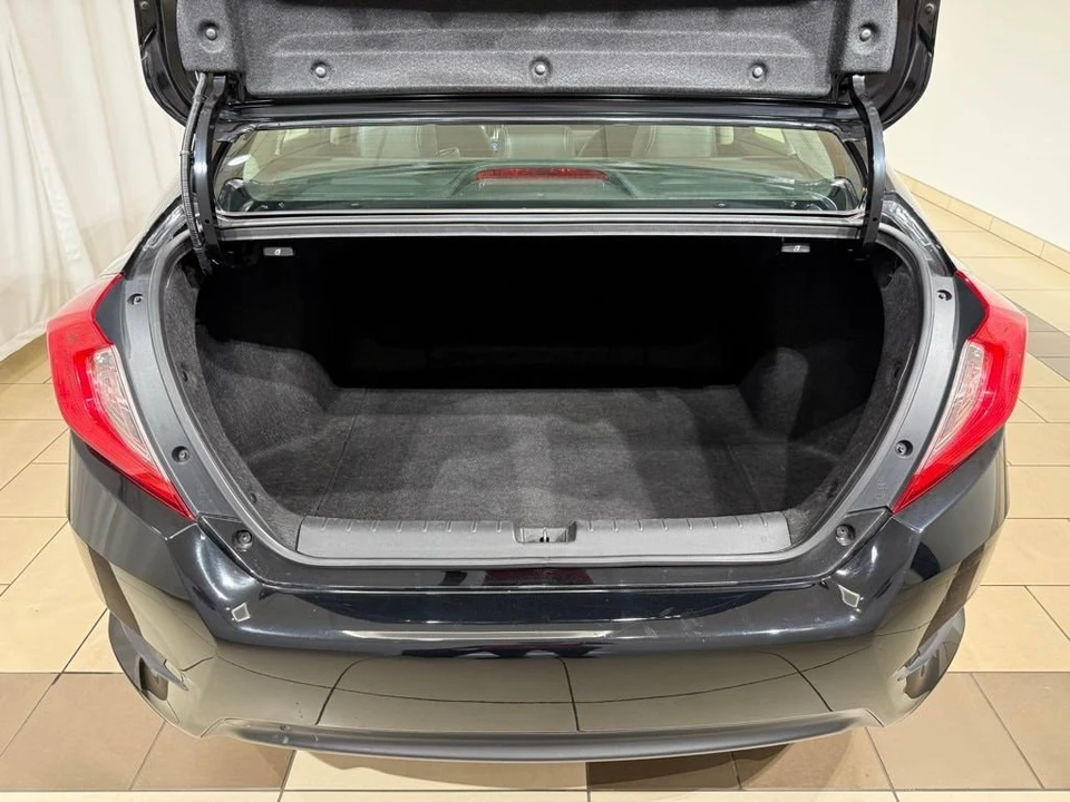 2018 Honda Civic 10th Gen - Image 11 of 21