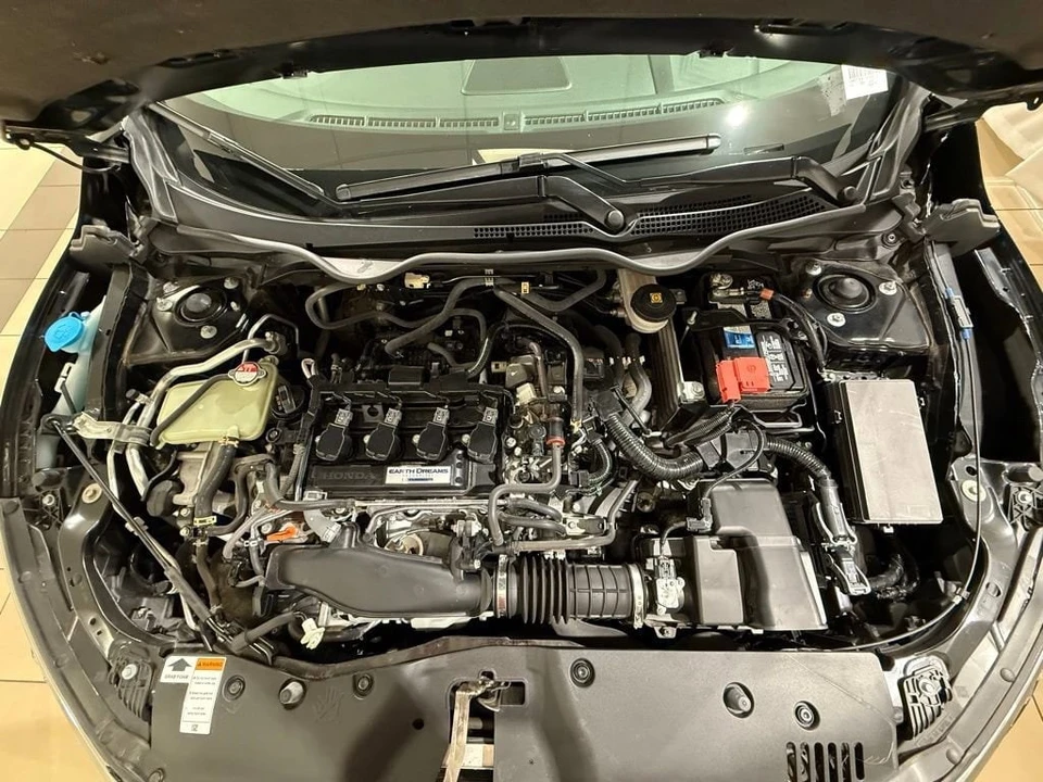 2018 Honda Civic 10th Gen - Image 10 of 21