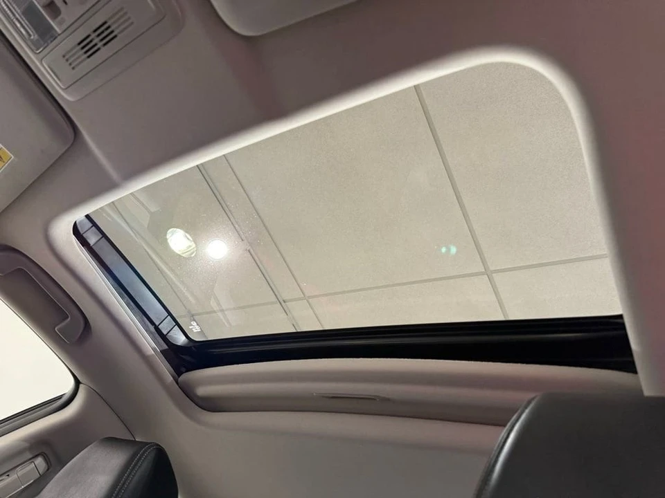 2018 Honda Civic 10th Gen - Image 17 of 21