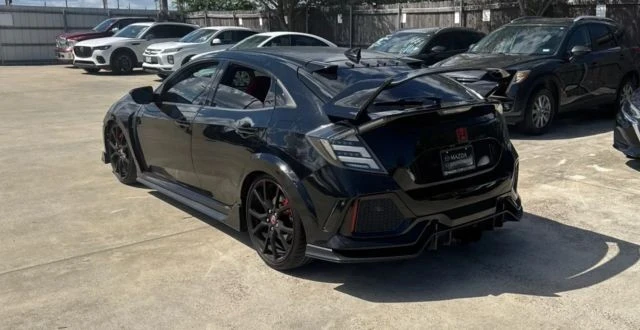 2018 Honda Civic 10th Gen - Image 4 of 15